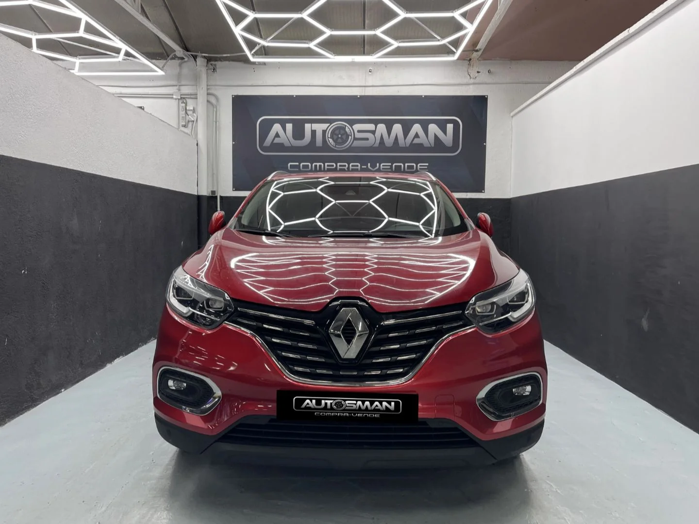 RENAULT Kadjar Zen Blue dCi 2019 Diésel Rojo - Interior